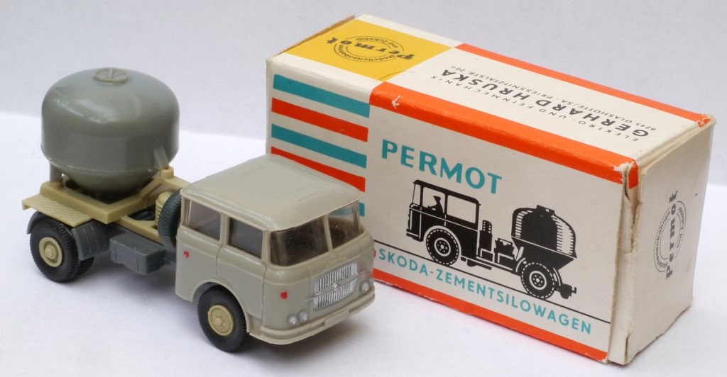 Коробка 4 типа и Модель Skoda S706 Zementsilowagen (Цементный силос) от Permot